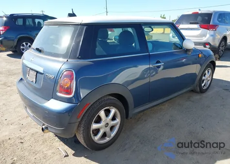 2010 Mini Cooper из США, поврежденный, VIN WMWMF3C53ATZ65473